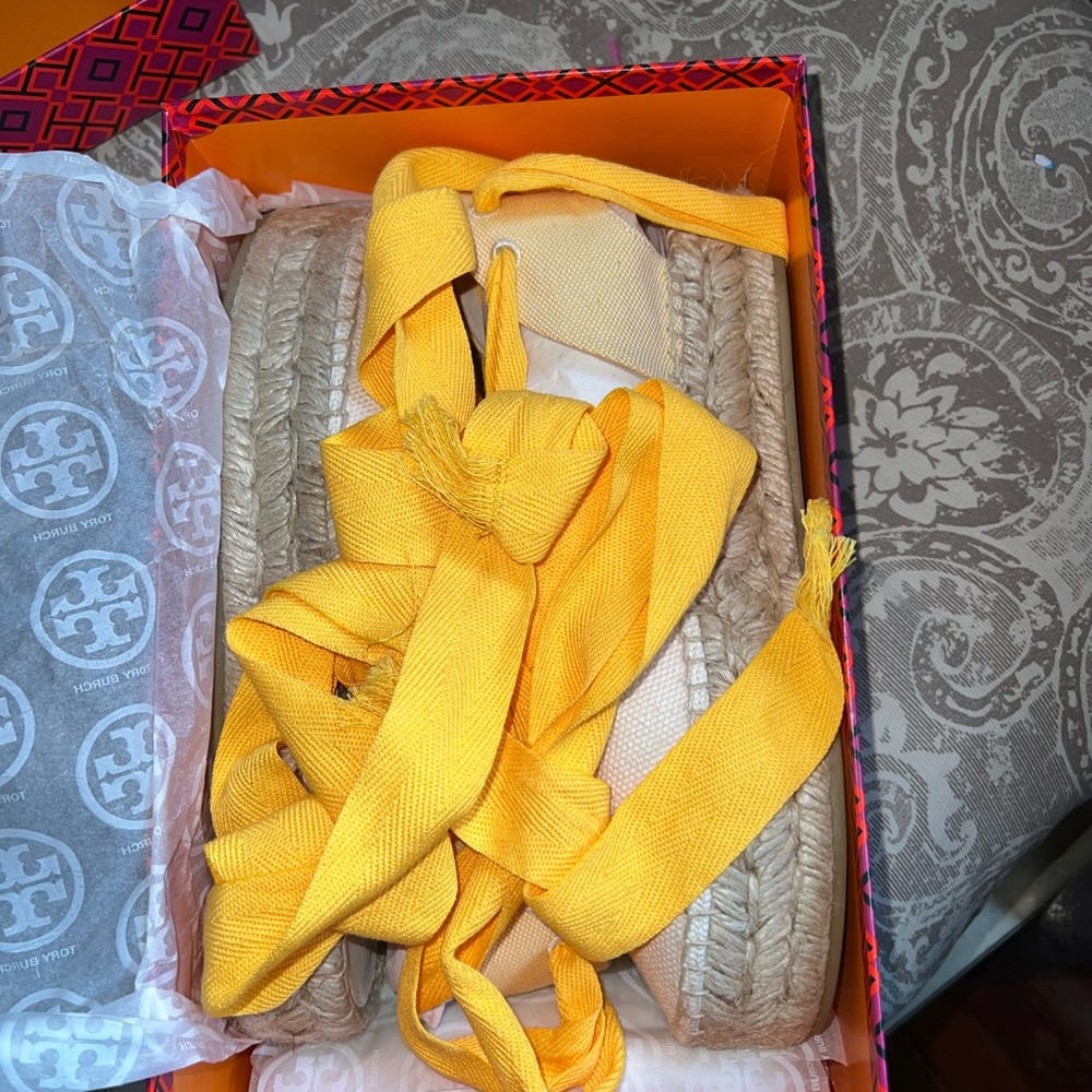 🤩BEAUTIFUL LIKE NEW🤩 Tory Burch espadrilles - Picture 6 of 8